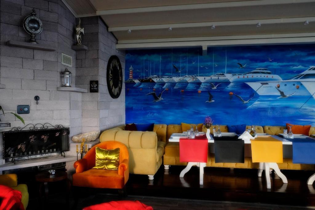 Alp Otel Restaurant Küçükkuyu Extérieur photo